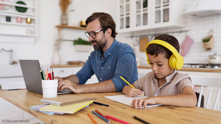 Arbeiten im Homeoffice – wie Familien die Situation meistern